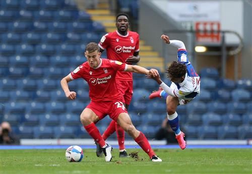 Blackburn Rovers đấu với Nottingham