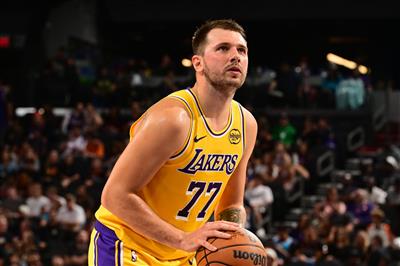 Doncic: Thật tuyệt vời khi có được hơn 40 điểm trong hai trận liên tiếp. Tôi chỉ muốn quên đi mùa giải trước và hướng về phía trước.
